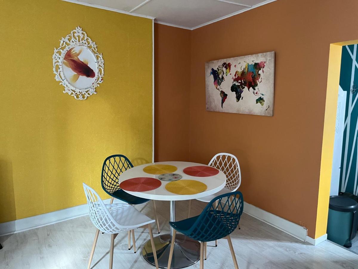 Ferienwohnung Les Avatars Saint-Amand-Mont-Rond Exterior foto